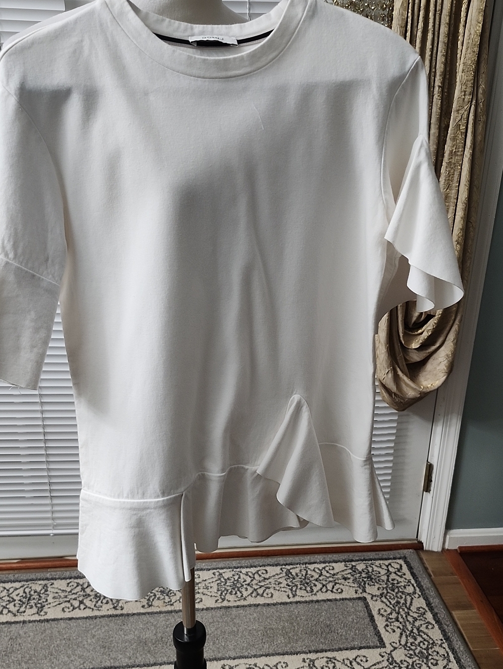 White Ruffle Sleeve Knit Top